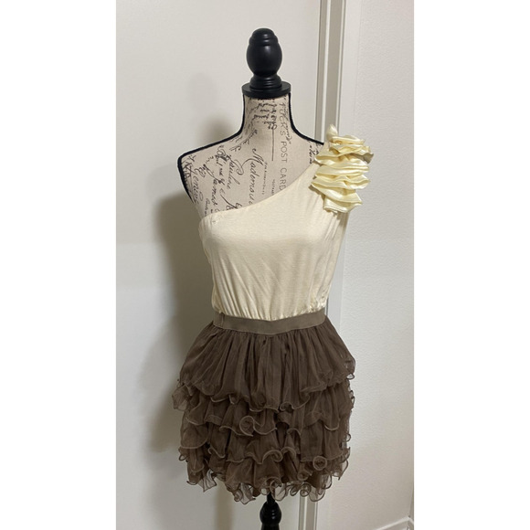Windsor Dress Womens Large Cream Brown One Shoulder Ruffle Tulle Party Y2K - Picture 1 of 14